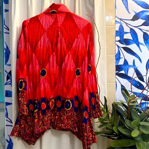 Women’s Lindi Multicolor Pleated 100% Polyester Full Zip Red & Pink Jacket M - Picture 8 of 9